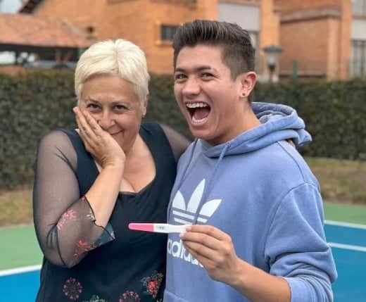 Alina Lozano enceinte