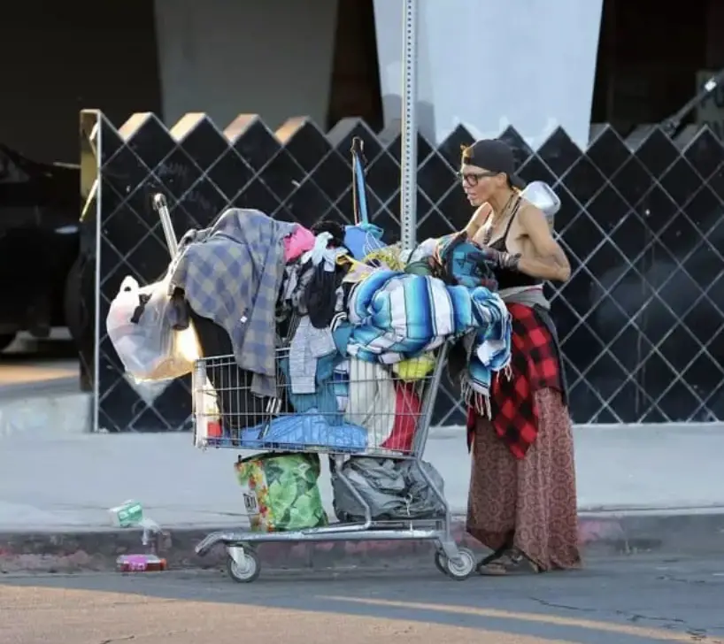 Loni Willison dans la rue