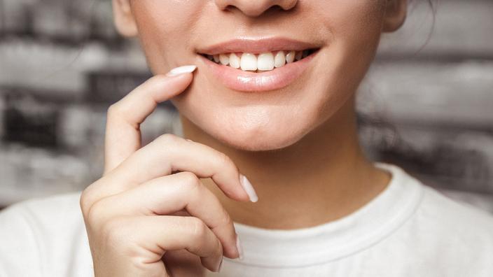 Ingrédients pour préparer un bain de bouche naturel