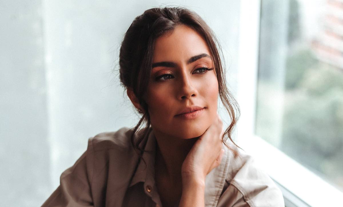 Tasse de café noir serré